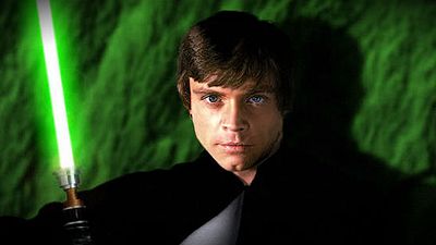 Imagem da notícia Star Wars - O Despertar da Força: Teorias sobre o mistério de Luke Skywalker animam J.J. Abrams