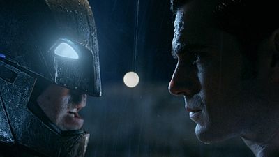 Imagem da notícia Rede de cinemas do Reino Unido divulga sinopse alternativa de Batman Vs Superman - A Origem da Justiça