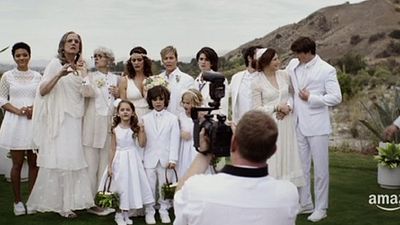 Transparent: Primeiro teaser da segunda temporada mostra os Pfefferman reunidos em um casamento