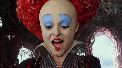 Imagem da notícia Disney apresenta novo cartaz de Alice Através do Espelho e promete surpresa para mais tarde