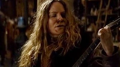 Imagem da notícia Violão destruído em Os Oito Odiados era antiguidade de valor inestimável