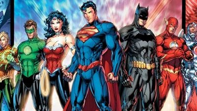 Warner agenda dois filmes misteriosos com heróis da DC Comics
