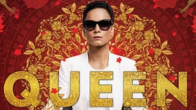 Imagem da notícia Queen of the South: Série estrelada por Alice Braga ganha data de estreia e cartaz "like a boss"
