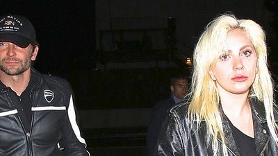 Imagem da notícia Rumor: Bradley Cooper pretende dirigir Lady Gaga no remake de Nasce Uma Estrela