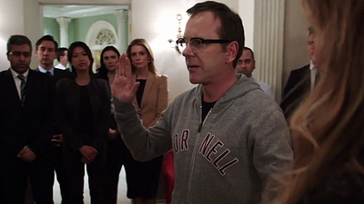 Imagem da notícia Kiefer Sutherland é o novo presidente dos Estados Unidos no primeiro teaser de Designated Survivor