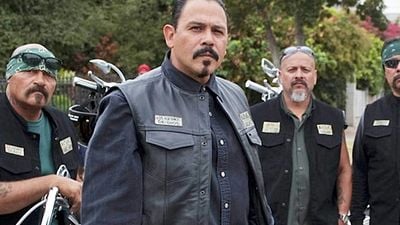 Imagem da notícia Mayans MC: Canal FX encomenda roteiro do spin-off de Sons of Anarchy