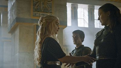 Imagem da notícia Atriz apoia romance entre Yara e Daenerys em Game of Thrones