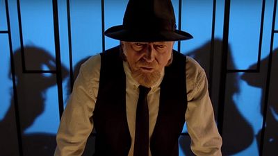 Imagem da notícia Comic-Con 2016: Protagonistas de The Strain criam divertido clipe de rap