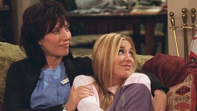 Imagem da notícia Comic-Con 2016: The Big Bang Theory escala Katey Sagal como a mãe de Penny