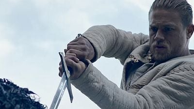Imagem da notícia Comic-Con 2016: Rei Arthur parte para a luta em primeiro trailer de A Lenda da Espada
