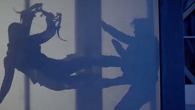 Imagem da notícia Comic-Con 2016: Oliver Queen tem um novo 'clube de vigilantes' no trailer da quinta temporada de Arrow