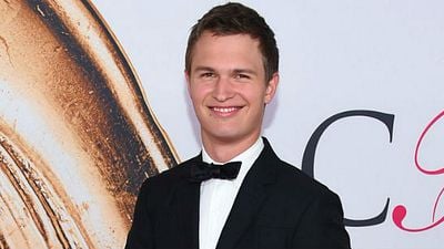 Imagem da notícia Ansel Elgort vai interpretar irmãos gêmeos em drama indie