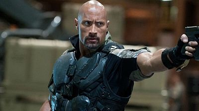 Imagem da notícia Dwayne Johnson se despede das gravações de Velozes & Furiosos 8 criticando companheiros de cena