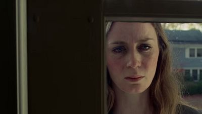 Imagem da notícia A Garota no Trem ganha cartaz nacional e novo trailer legendado