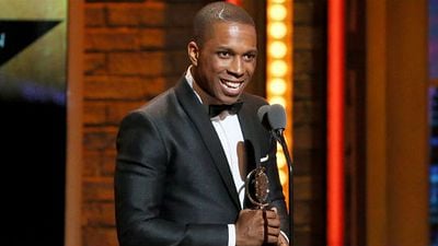 Imagem da notícia Premiado ator do musical Hamilton negocia papel em Assassinato no Expresso Oriente