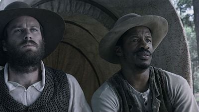 Imagem da notícia Votantes do Oscar ameaçam boicotar favorito The Birth of a Nation após diretor ter sido acusado de estupro