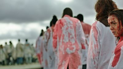 Imagem da notícia Festival de Toronto 2016: Saiba o que esperar de Grave, filme de canibalismo que 'fez pessoas desmaiarem no cinema'