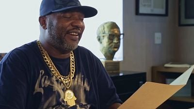 Imagem da notícia Mr. Catra esculacha youtubers no primeiro vídeo de Internet - O Filme