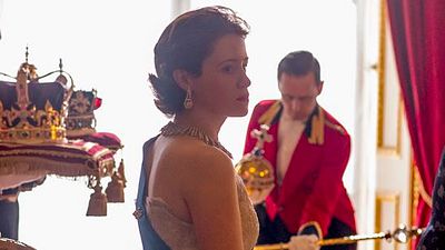 Imagem da notícia The Crown: Série 'mais cara da Netflix' ganha trailer, novas imagens e primeiro cartaz