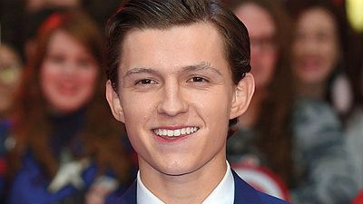 Imagem da notícia Tom Holland negocia para se juntar a Benedict Cumberbatch em The Current War
