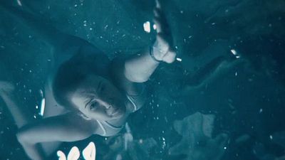 Imagem da notícia Jennifer Lawrence passa por sufoco em sequência inédita de Passageiros