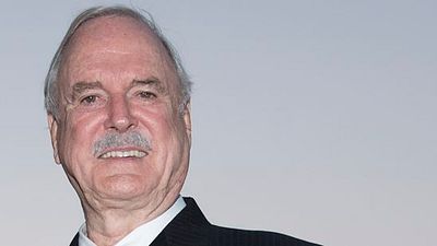 Imagem da notícia Rumor: John Cleese pode ter papel no Universo Cinematográfico DC