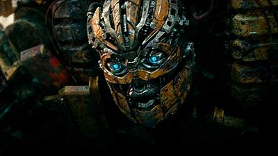 Imagem da notícia Transformers: O Último Cavaleiro ganha primeiro trailer legendado