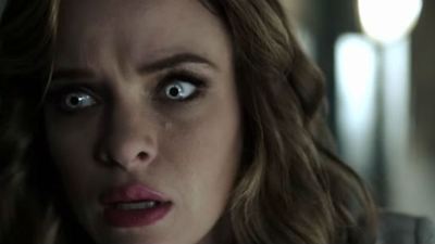 Iris e Caitlin correm perigo em novo trailer de The Flash