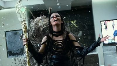 Imagem da notícia Heróis são oficializados como Power Rangers em novo trailer cheio de informação