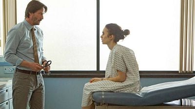 Imagem da notícia Netflix compra novo filme de Keanu Reeves e Lily Collins