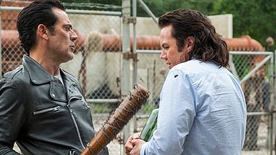 Imagem da notícia Negan e os Salvadores estão de volta em teaser e clipe do próximo episódio de The Walking Dead