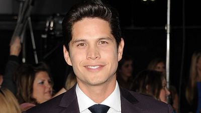 Imagem da notícia Mayans MC: Spin-off de Sons of Anarchy escala o protagonista EZ Reyes