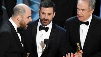 Oscar 2017: Auditora pede desculpas pela troca de envelopes de Moonlight e La La Land