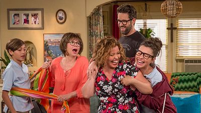 Imagem da notícia One Day At a Time é renovada para a segunda temporada