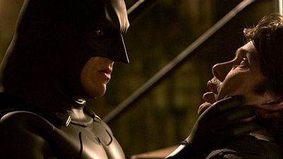 Imagem da notícia Trailer honesto de Batman Begins exalta (e ironiza) o realismo do filme de Christopher Nolan