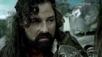 Imagem da notícia Emílio Orciollo Neto e o diretor Caio Sóh comentam o universo fantástico de Por Trás do Céu (Entrevista Exclusiva)