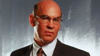 Arquivo X confirma o retorno de Mitch Pileggi para a 11ª Temporada