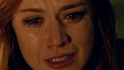 Imagem da notícia Comic-Con 2017: Novo teaser de Shadowhunters indica que uma morte chocante vem por aí