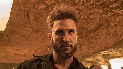 Imagem da notícia Pablo Schreiber vai contracenar com Dwayne Johnson em Skyscraper