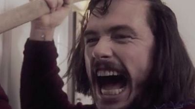 Imagem da notícia James Franco se veste de Jack Torrance, de O Iluminado, e assusta pessoas no Halloween Horror Nights