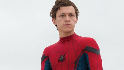 Imagem da notícia Tom Holland jogou golfe vestido de Homem-Aranha no set de De Volta ao Lar