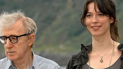 Imagem da notícia Rebecca Hall doa salário recebido em filme de Woody Allen para o movimento Time's Up