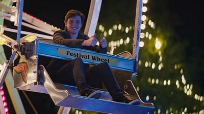 Imagem da notícia Love, Simon: Novo trailer da adaptação de 'Simon vs. A Agenda Homo Sapiens' mostra um jovem gay em busca de amor