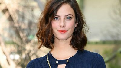 Imagem da notícia Kaya Scodelario entra para o elenco da cinebiografia do serial killer Ted Bundy, estrelada por Zac Efron