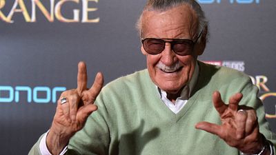 Imagem da notícia Stan Lee diz que está 'ótimo' após deixar internação no hospital