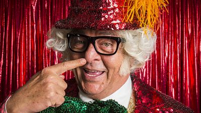 Imagem da notícia Cinebiografia Chacrinha - O Filme ganha data de estreia