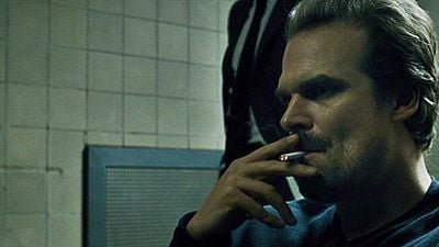 Imagem da notícia Netflix é criticada pela quantidade de fumantes em suas séries originais