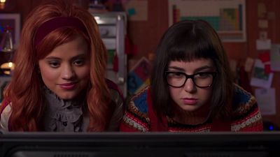 Imagem da notícia Daphne & Velma: Live-action sobre as personagens de Scooby-Doo ganha primeiro trailer
