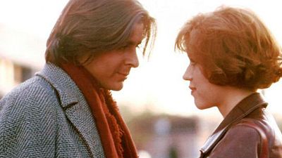 Imagem da notícia Molly Ringwald crítica cenas de assédio sexual em O Clube dos Cinco