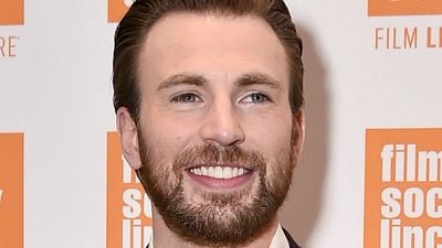 Imagem da notícia Chris Evans relembra momento em que adotou seu cachorro